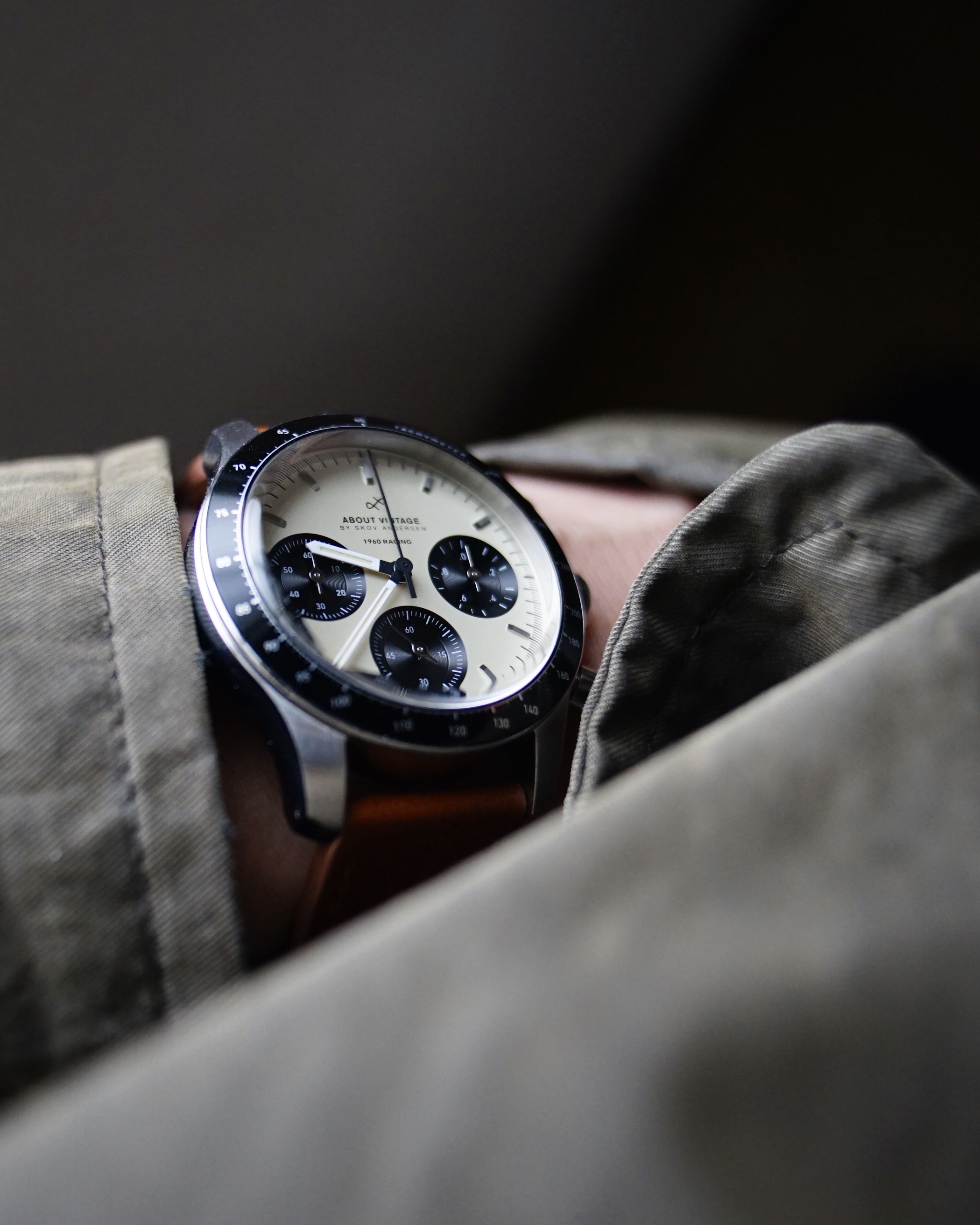 About Vintage 『1960』RACING CHRONOGRAPH 着用イメージ写真　3